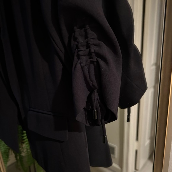 Loft Blazer Adjustable sleeves - Picture 2 of 4